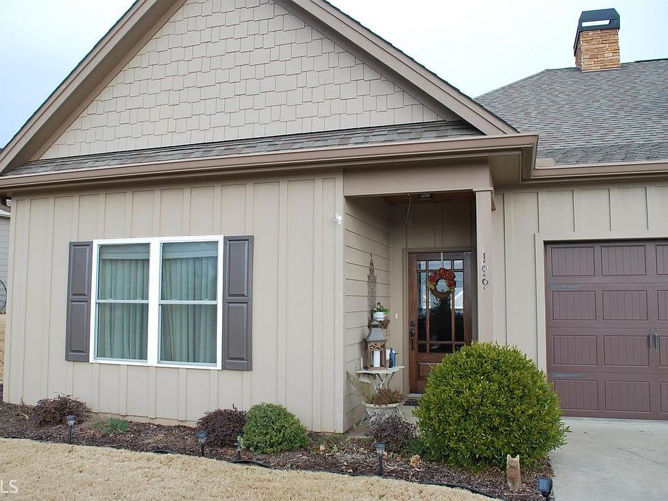 1st image of 199 Village Dr #44
