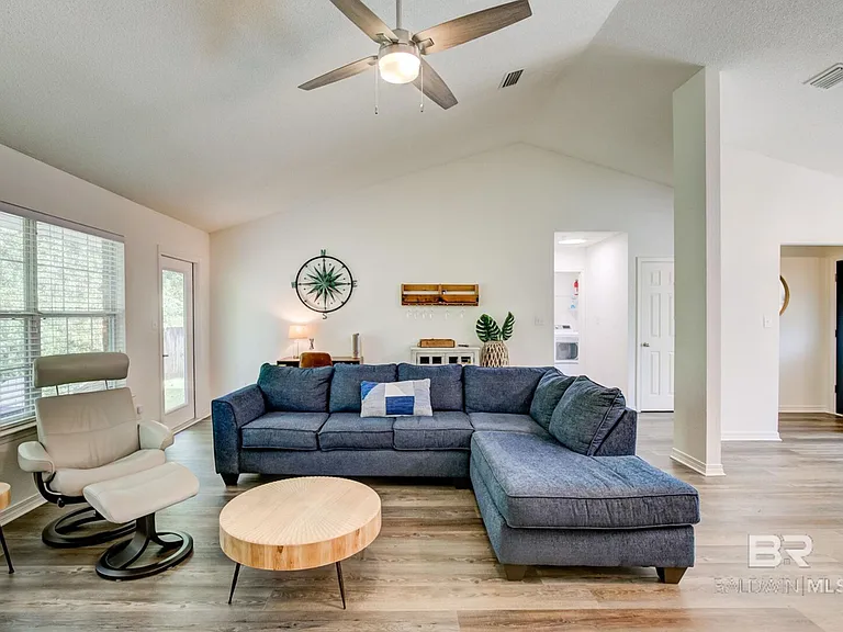 Balsam Ct — Photo 9