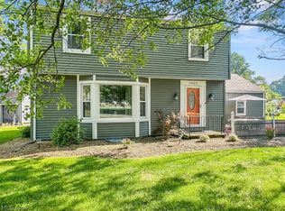 2403 Bears Den Rd, Youngstown, OH 44511