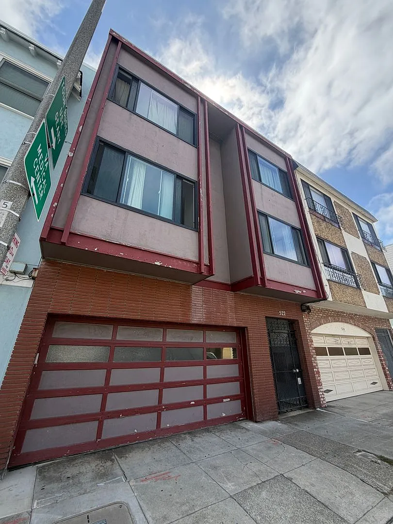 522 25TH AVE — Photo 1