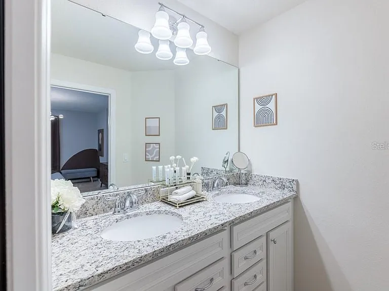 7215 Oakmoss Loop — Photo 22