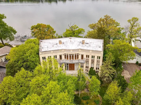 42726 N Linden Ln, Antioch, IL 60002