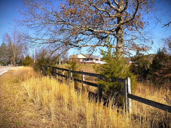 4180 Bunker Hill Rd, Cookeville, TN 38506