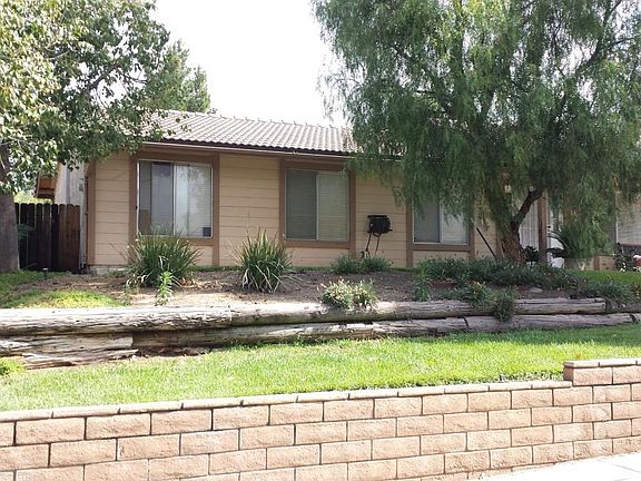 3rd image of 33288 Camelot Dr
