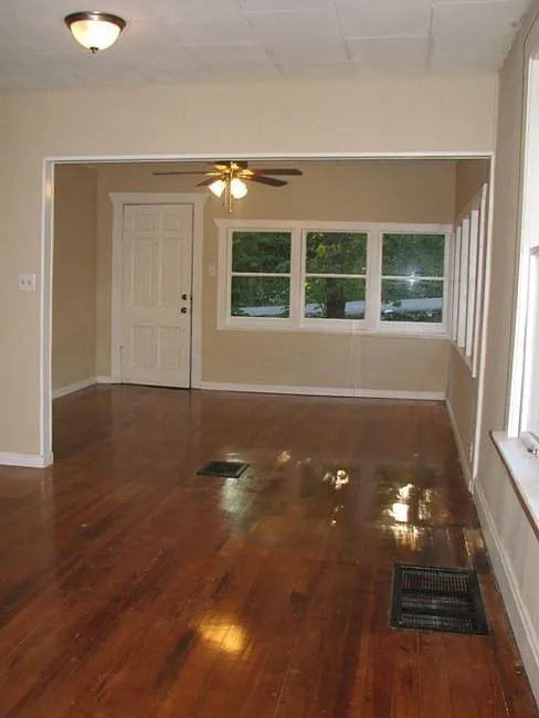501 Hill Rd photo 1