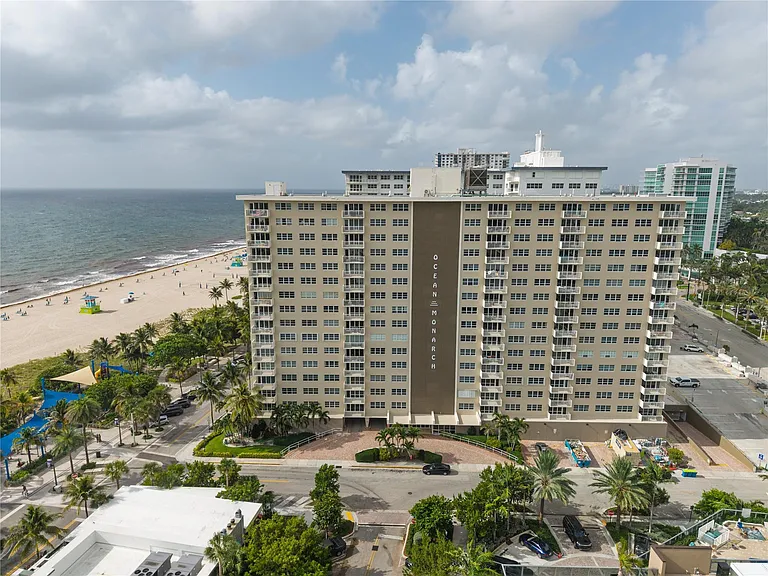 133 N Pompano Beach Blvd #501 — Photo 45