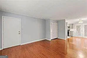 1822 N Rock Spgs NE #7 — Photo 8