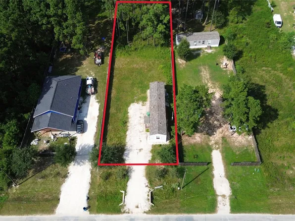 74 County Road 5023, Cleveland, TX 77327