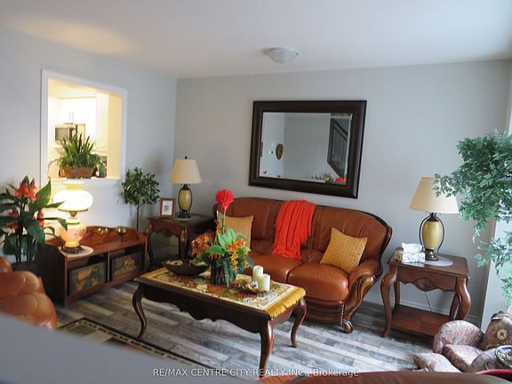 4th image of 1061 Eagletrace Dr #69