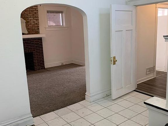 4th image of 4564 Chouteau Ave