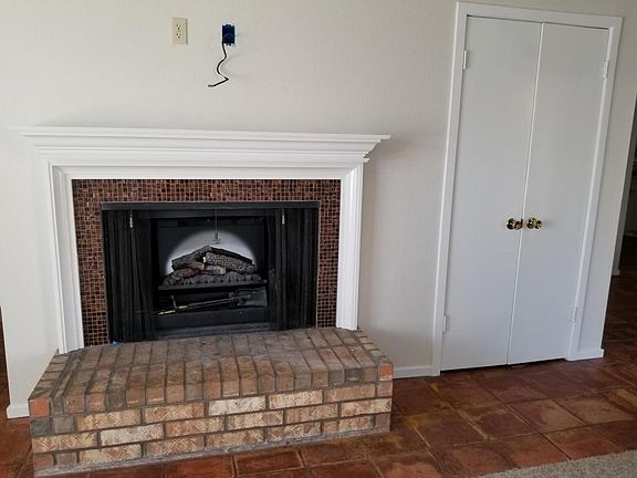 2nd image of 3544 Shell Ave