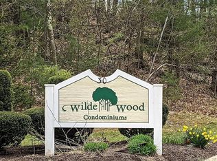 30 Seymour Rd APT D2, Plymouth, CT 06786