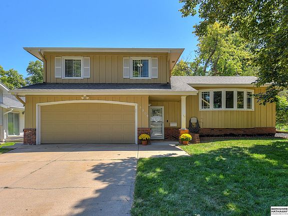 3rd image of 13309 Trendwood Dr