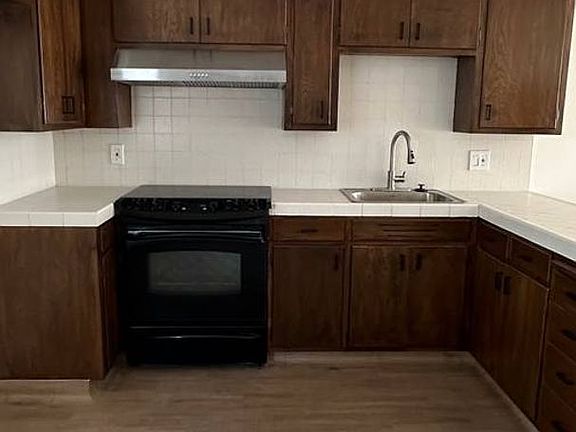 4th image of 1120 8th Ave APT 7