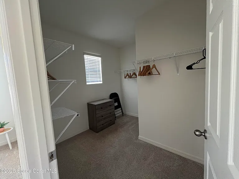 976 Trinity St — Photo 47
