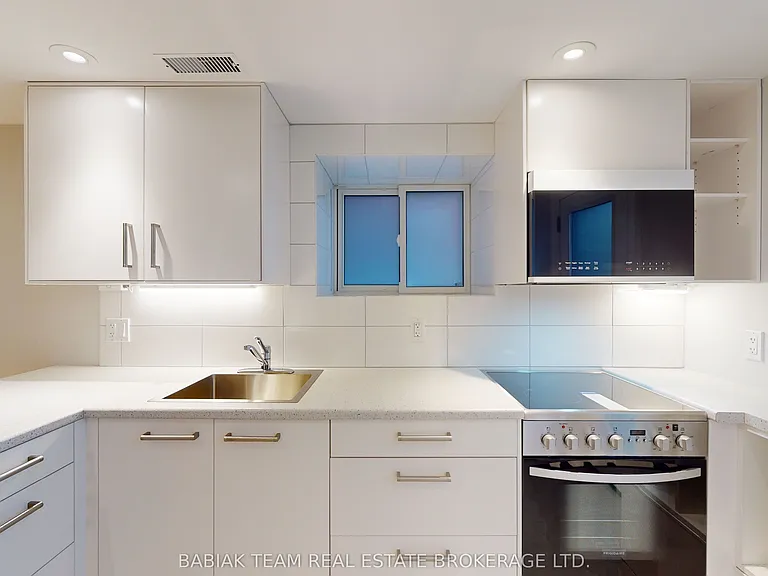 1 Ostend Ave #LOWER — Photo 7