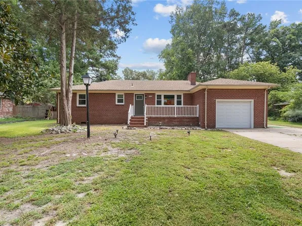 229 Cedar Rd, Chesapeake, VA 23322