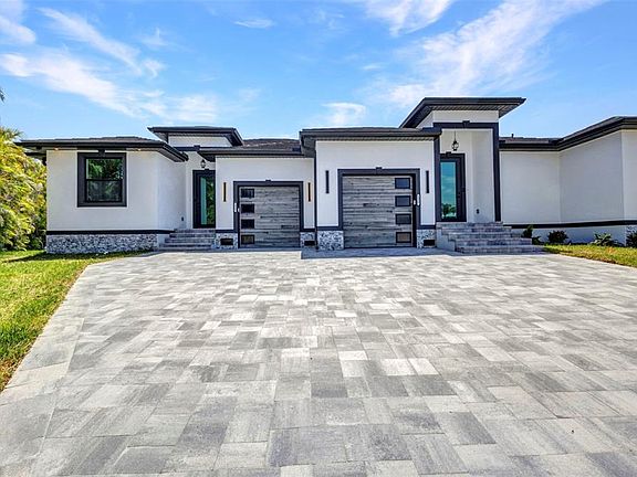 2nd image of 1327 WESLEY DRIVE