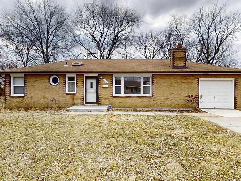 6708 N Walnut St — Photo 1