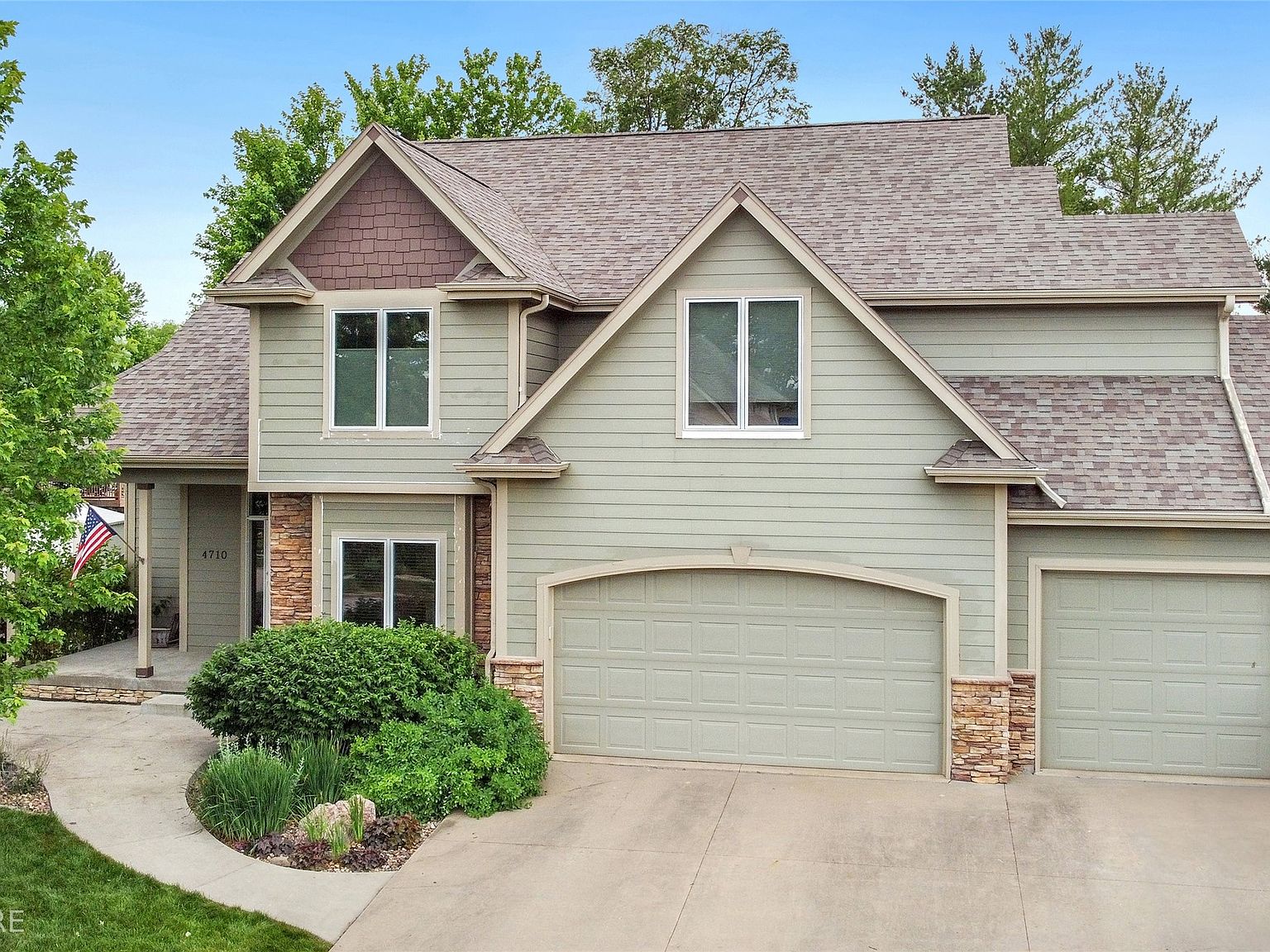 4710 76th St, Urbandale, IA 50322 | Zillow