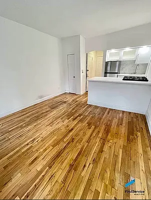 Rented by AZ REALTY NYC LLC | media 9