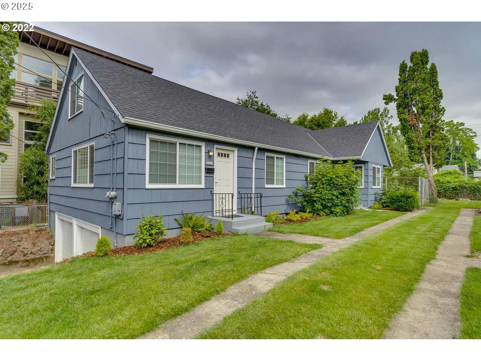 3921 SE Boise St photo 1