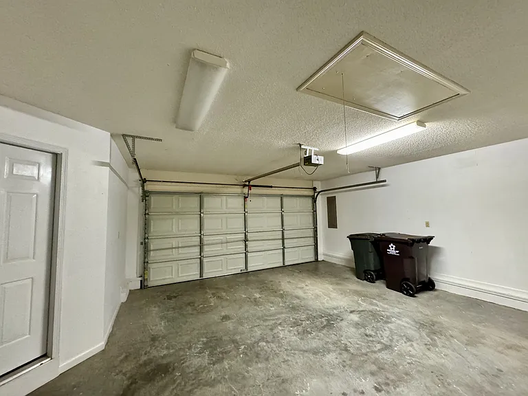 310 Paoli Trce — Photo 18