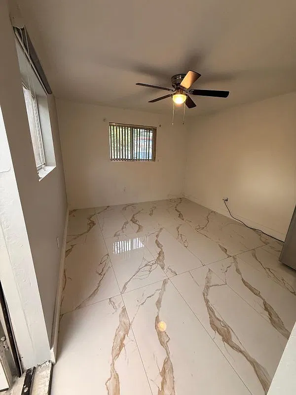 1 bed, 1.0 bath, 1300 sqft, $1,300 — Photo 2