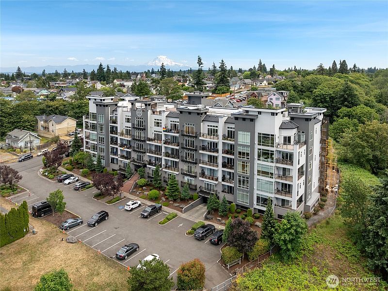2nd image of 320 E 32nd Street #103