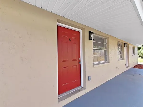 10404 Hershey Rd, Thonotosassa, FL 33592