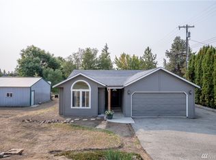 226 W 1st St, Waterville, WA 98858