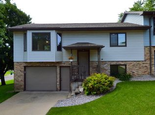 201 W Garfield St, Mount Horeb, WI 53572