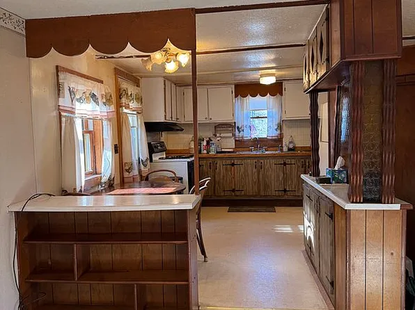 576 Post Rd, Rutland, VT 05701