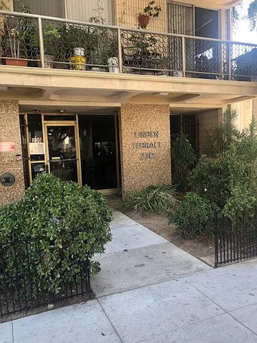 230 Linden Ave Photo 1