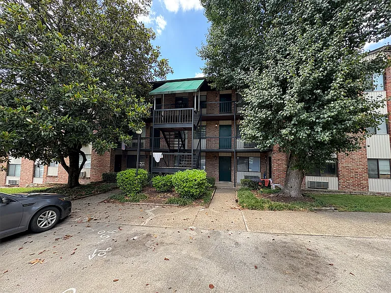 2718 Painter Ave — Photo 11