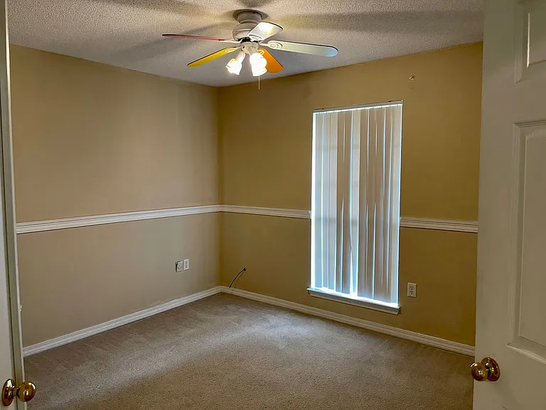 6052 Meursalt Rd — Photo 11