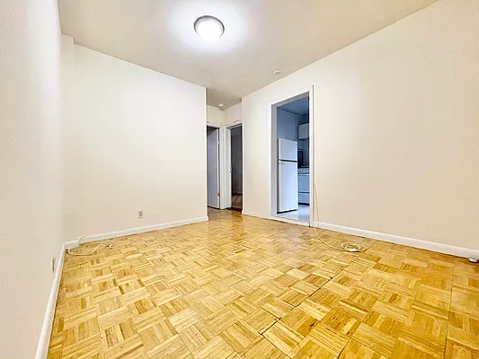 Rented by City Connections Realty | media 7