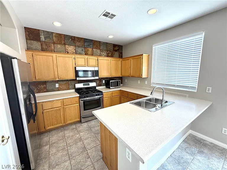 8161 Palace Monaco Ave — Photo 6