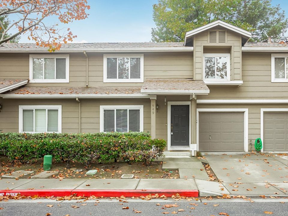 1st image of 949 Deer Meadow Ct