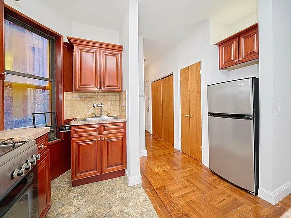 4th image of 796 9th Ave APT 14
