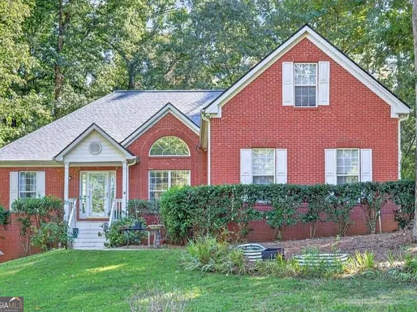 25 Lake Charles Ct, Covington, GA 30016