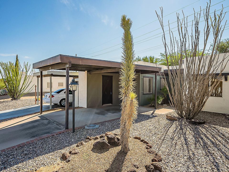 1st image of 41 W Calle Del Lago