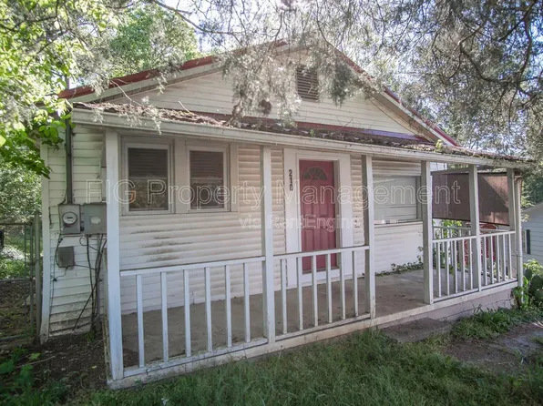 210 Barnett Cir, Harriman, TN 37748