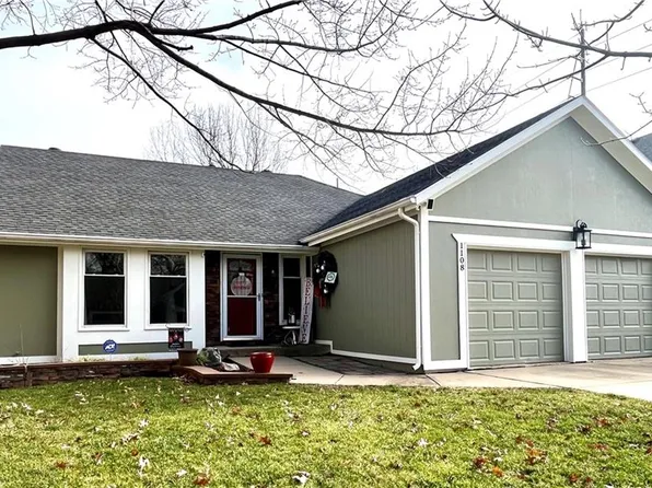1108 N Emma St, Olathe, KS 66061