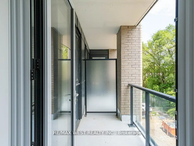 293 The Kingsway #307 — Photo 28