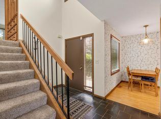 6701 W 82nd St, Bloomington, MN 55438