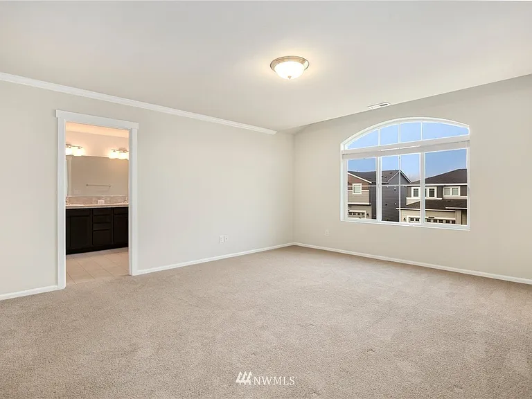 2730 Saga Ct NE — Photo 29
