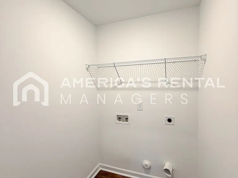 176 Dogwood St — Photo 32