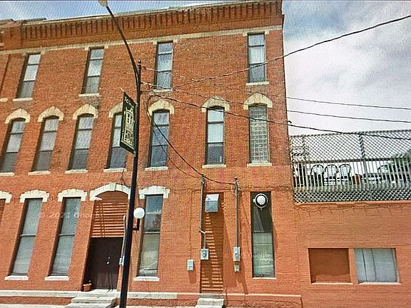 4th image of 101 W 4th Ave