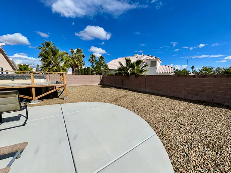 4428 Rodman Dr — Photo 15